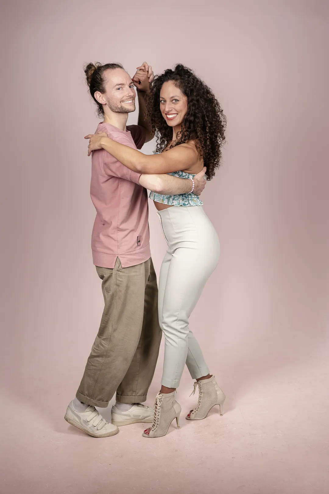 Bachata bei AYA
